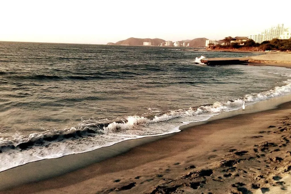 Apartment Cozy, Apartamento A Solo 10 Minutos Caminando A Playa Dormida, Con Piscina Y Parqueadero. Santa Marta  Colombia